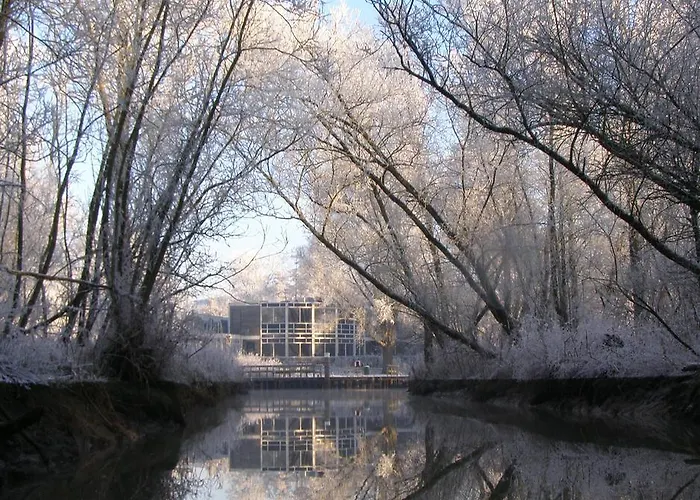 Hostel Stayokay - Nationaal Park De Biesbosch *