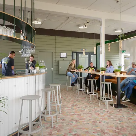 Stayokay Hostel Dordrecht - Nationaal Park De Biesbosch Hostel *